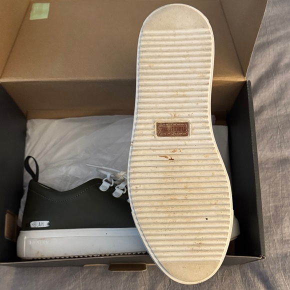 Blackstone Men's Olive Sneakers with White Accents - Picture 2 of 4